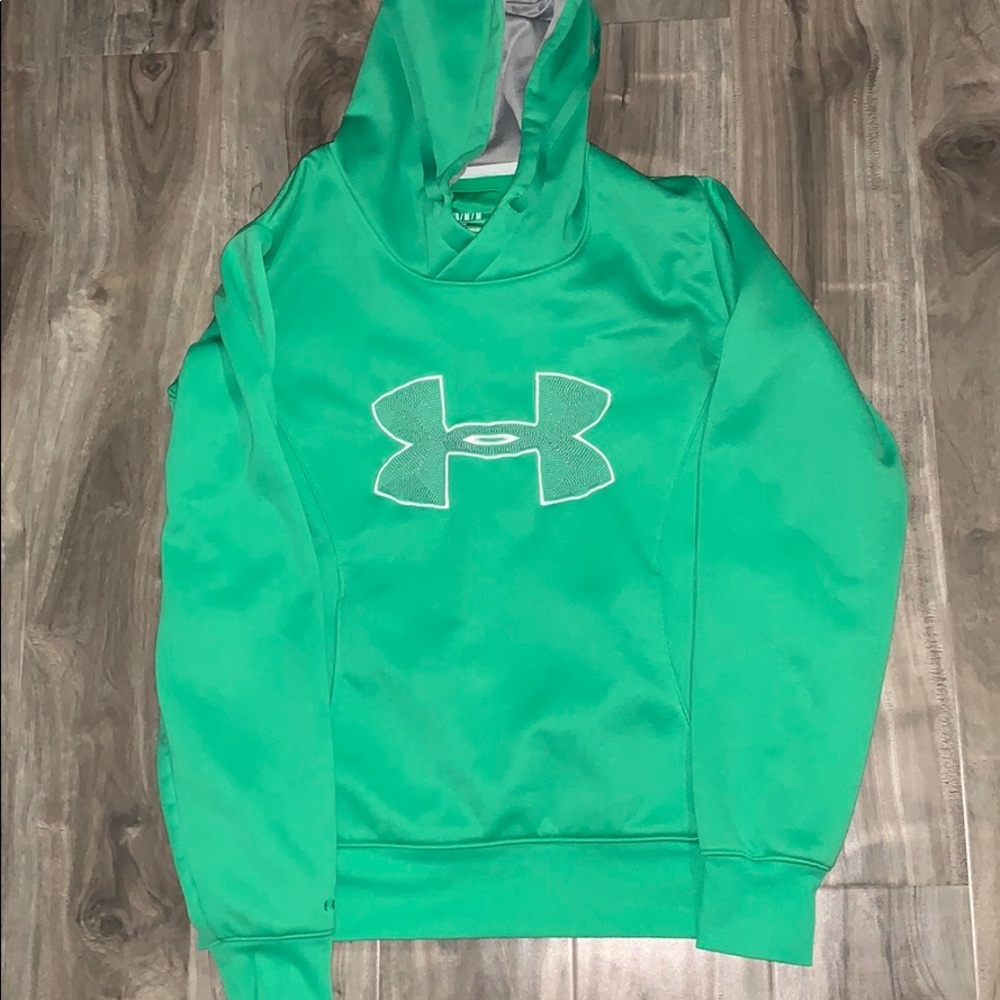 Women’s Under Armour Hoody Size Medium